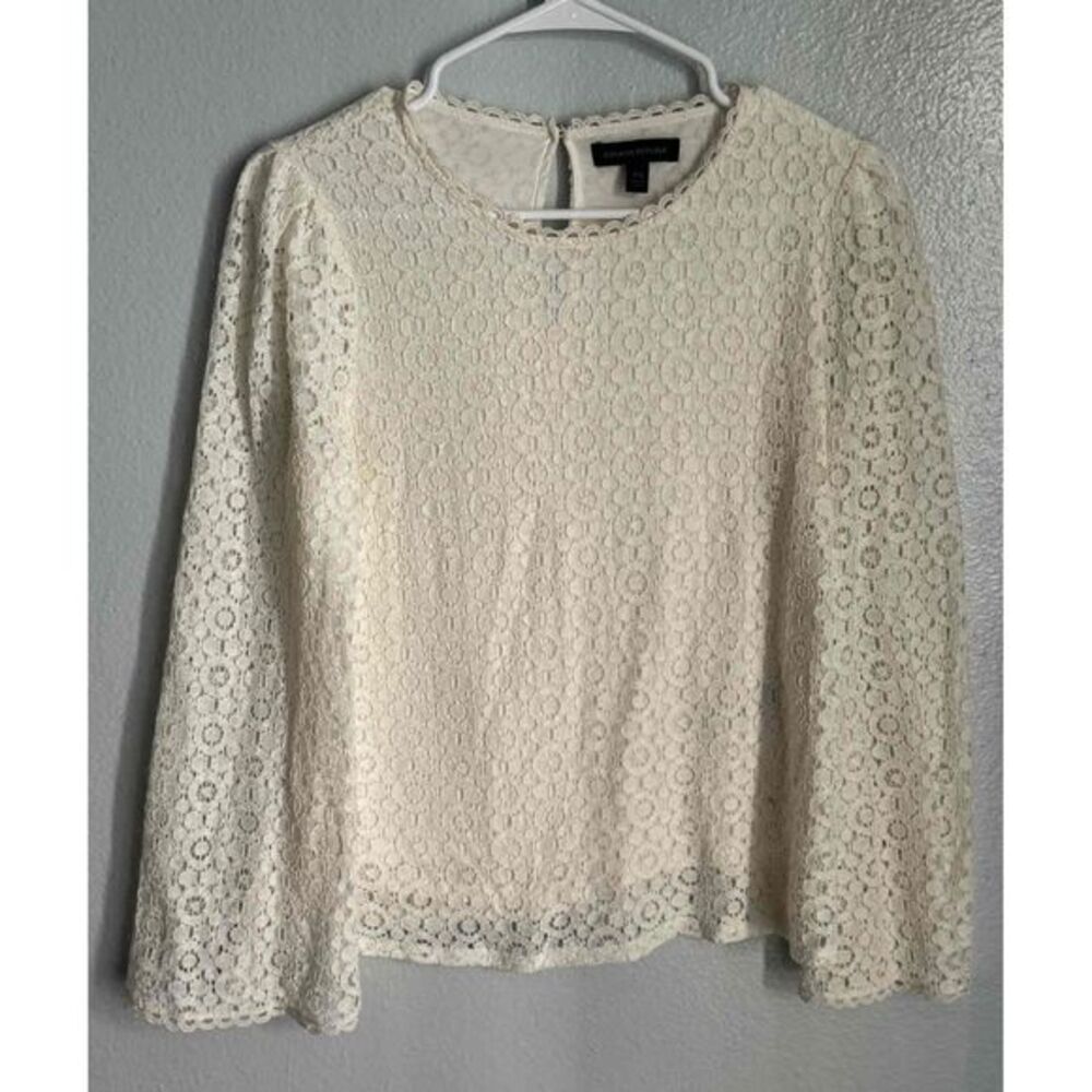 Banana Republic Ivory Crew Neck Scalloped Hem Long Sleeve Lace Top Size XS